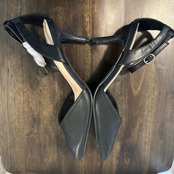 Elegant Black Heels with Ankle Strap size 7 - Picture 2 of 4